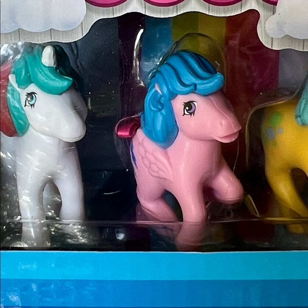 One New My Little Pony Mini Classics 3 Pack from Basic Fun! & Hasbro 2024 - Picture 7 of 9